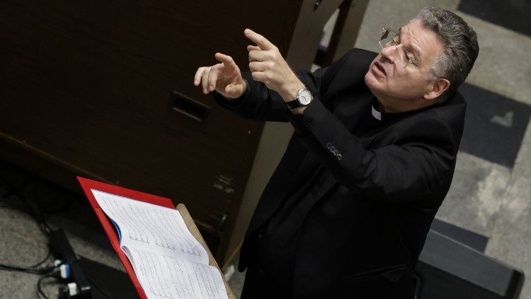 O maestro brasileiro, mons. Marcos Pavan, vai ministrar Aula Magna sobre m&uacute;sica sacra em Bras&iacute;lia (ph. LM7 Foto & V&iacute;deo)