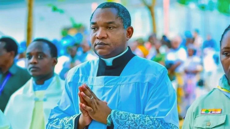 Askofu msaidizi Vincent Lawrence Mpwaji, Jimbo kuu la Dar es Salaam, Tanzania.
