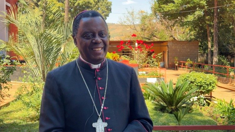 Mgr George Cosmas Zumaire Lungu, évêque de Chipata, en Zambie.