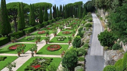 Guerre, paix et IA au cœur des d&eacute;bats au Borgo Laudato si'
