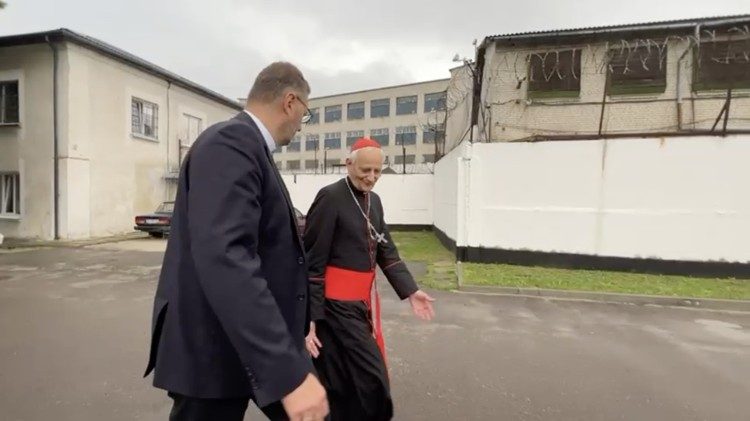 Kardinal Zuppi och nuntien monsignore Kulbokas