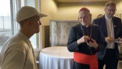 Kardinal Zuppi in der Ukraine, rechts ist der Nuntius in der Ukraine, Erzbischof Visvaldas Kulbokas zu sehen