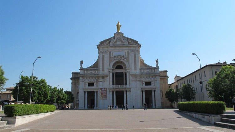O adro da Bas&iacute;lica de Santa Maria dos Anjosi, onde o Papa presidir&aacute; a missa no dia 6 de agosto