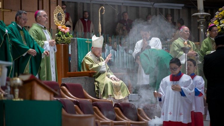 Celebraci&oacute;n de la Misa de la Bas&iacute;lica Nuestra Se&ntilde;ora de Guadalupe 