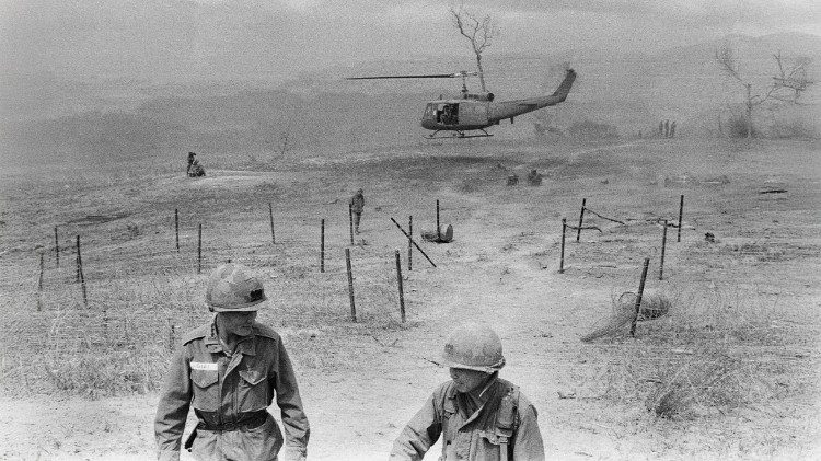 Durante la guerra del Vietnam gli Stati uniti sganciarono sul Laos oltre due milioni di tonnellate di ordigni
