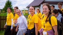 Fundacja „Dzieło Nowego Tysiąclecia” wspiera młodych materialnie i duchowo (© archiwum Fundacji)