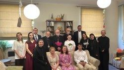 Abp Paul Richard Gallagher na Ukrainie