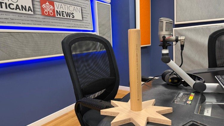 Einer der Staffelst&auml;be steht auch bei Radio Vatikan/Vatican News