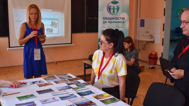 Участниците в курса на Каритас Русе