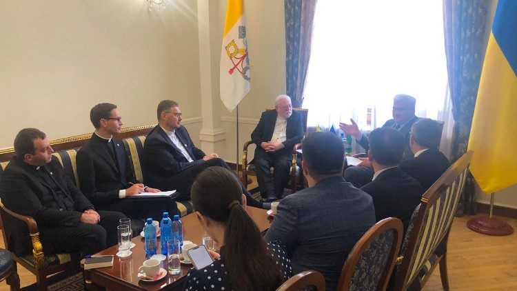 Un momento dell'incontro al ministero degli Affari Esteri