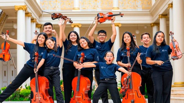 Formación del corazón, donde se privilegia al ser humano y se educa su voluntad para que desarrolle  sus capacidades y virtudes