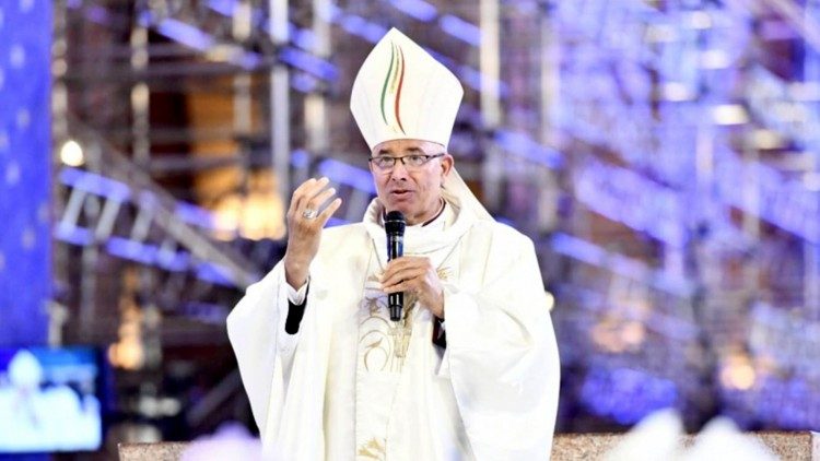 O Patriarca de Lisboa ao presidir missa no Santu&aacute;rio Nacional de Aparecida nesta quarta (22/07)