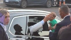 Papa Leon al XIV-lea la plecarea de la Castel Gandolfo (luni, 27 iulie 2026)