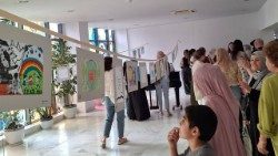 Изложба на детски рисунки по време на честването на Световния ден на бежанеца в Пловдив