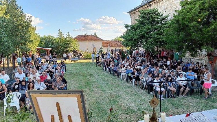Честване на храмовия празник на църквата "Света Анна" в с. Малчика