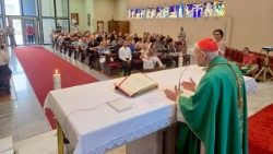 Albanski kardinal Ernest Simoni u riječkoj Župi sv. Ivana Krstitelja na Škurinjama (Foto: Riječka nadbiskupija)