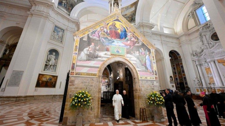 Papa Leon al XIV-lea în vizită pastorală la Assisi, la 20 noiembrie 2025 (fotografie din arhivă)