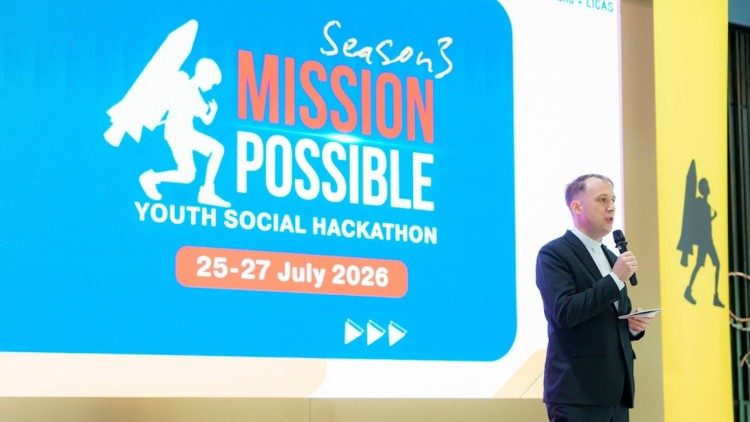 Father Fran&ccedil;ois-Xavier Collin of the Apostolic Nunciature in Thailand addresses the participants of MISSION POSSIBLE Thailand Season 3, July 27, 2026. (Photo by Catholic Social Communications of Thailand)