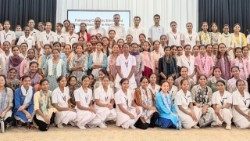 2026.08.03 कोन्सटंट लीवन्स अकाडमी ऑफ हेल्थ साइंसेज, मांडर में आयोजित काथलिक बायोएथिक्स प्रसार कार्यशाला में 72 नर्सिंग छात्रों, संकाय के सदस्यों और स्टाफ ने भाग लिया