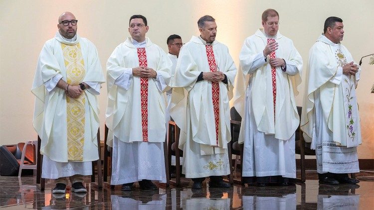 O cardeal Parolin preside a sagrada eucaristia na ter&ccedil;a-feira, 4 de agosto de 2026
