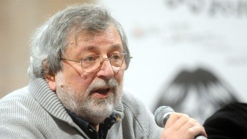 &Egrave; morto Francesco Guccini, Salvarani: "Ci ha interpretato come pochissimi altri"