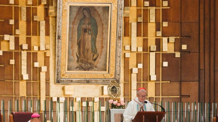 Il cardinale Parolin nel Santuario di Guadalupe (foto © Maria Langarica - Conferencia Episcopal Mexicana)
