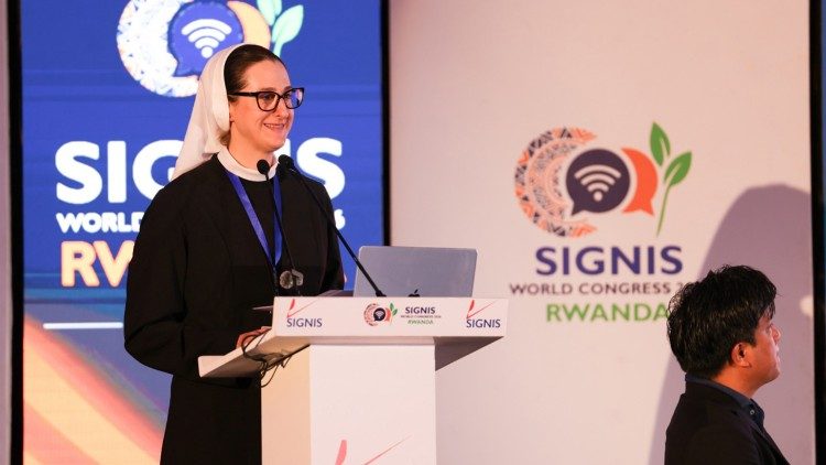 Sr. Nina Krapic beim Signis-Kongress