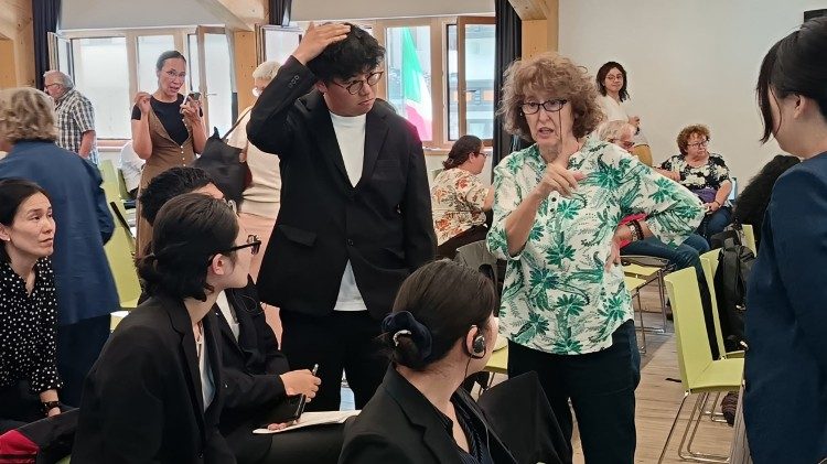 Angela Volpe con alcuni partecipanti a Tonalestate 2026
