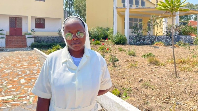 Irm&atilde; Vaspina Daniel, Mission&aacute;ria das Irm&atilde;s Coracionistas