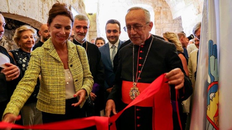 &laquo;Ոգեղէն Աւանդի Վկայութիւն&raquo;  ցուցահանդէսի բացումը