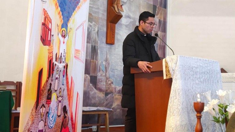 La presentaci&oacute;n de la Carta Pastoral "Hacer de Cristo el coraz&oacute;n de nuestra Iglesia", el vocero del Arzobispado de La Paz, Padre Iv&aacute;n Bravo