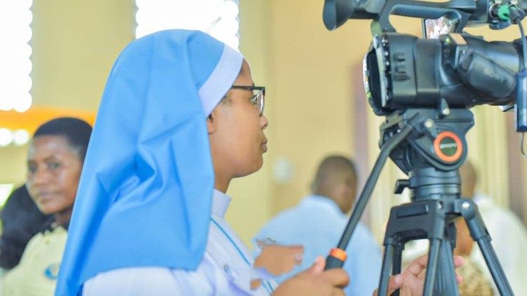 Sr. Paulina operating the camera