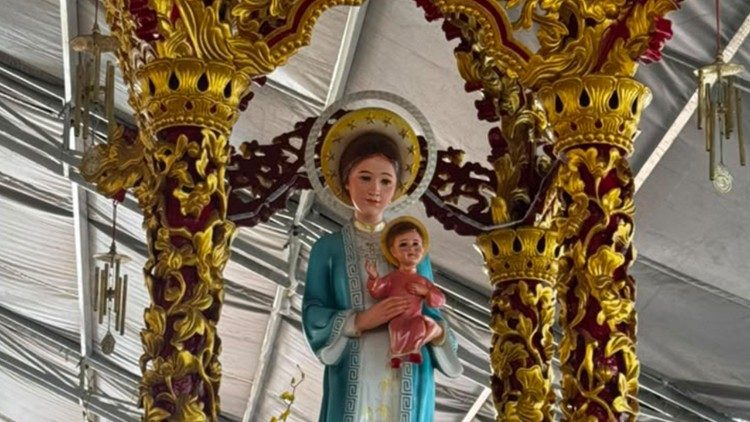 La statua di Nostra Signora di La Vang