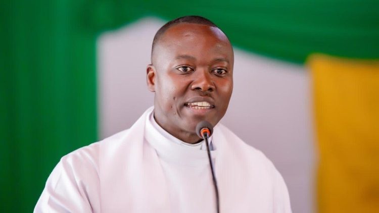 Le p&egrave;re Alain-Pierre Yao, de l’archidioc&egrave;se de Bouake, recteur du Grand S&eacute;minaire Notre-Dame de Guessihio &agrave; Gagnoa en C&ocirc;te d’Ivoire et docteur en liturgie.