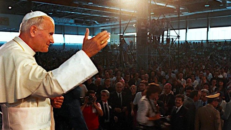 Pope John Paul II at the Rimini Meeting in 1982