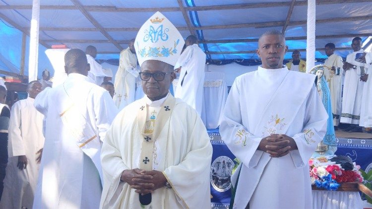 Dom In&aacute;cio Sa&uacute;re, Arcebispo de Nampula e Presidente da Confer&ecirc;ncia Episcopal de Mo&ccedil;ambique