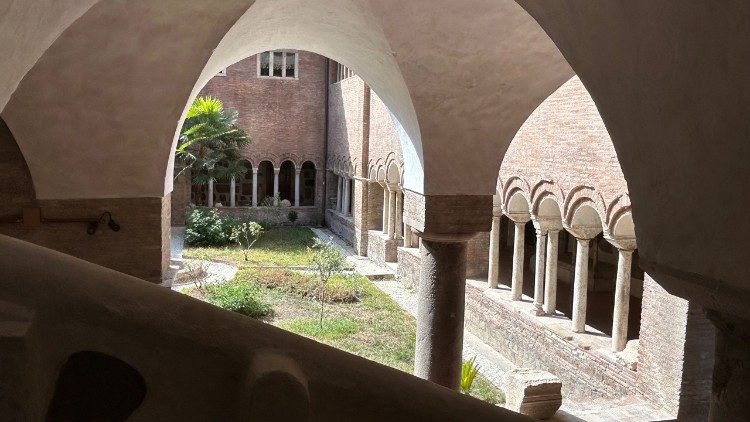 Chiostro San Lorenzo fuori le Mura