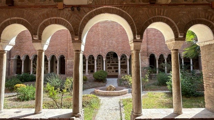 Chiostro San Lorenzo fuori le Mura