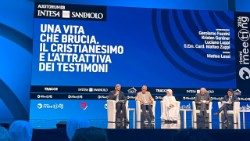 Un momento dell'incontro “Una vita che brucia. Il Cristianesimo e l’attrattiva dei testimoni”