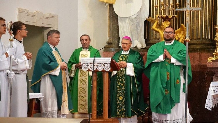 Nakon 253 godine isusovci ponovno u osječkoj Tvrđi (Foto: TU DJOS)