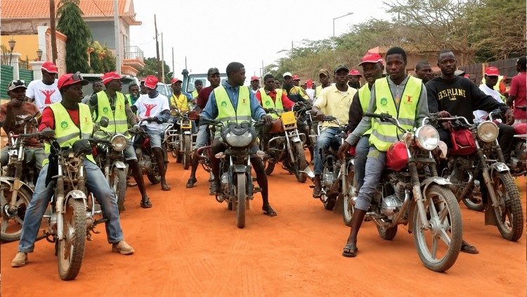 Pegregrinação de Motoqueiros da Diocese de Viana ao Santuário da Muxima com olhos postos num trânsito mais seguro nas estradas angolanas
