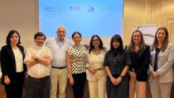 Alguns participantes do encontro internacional em Roma.