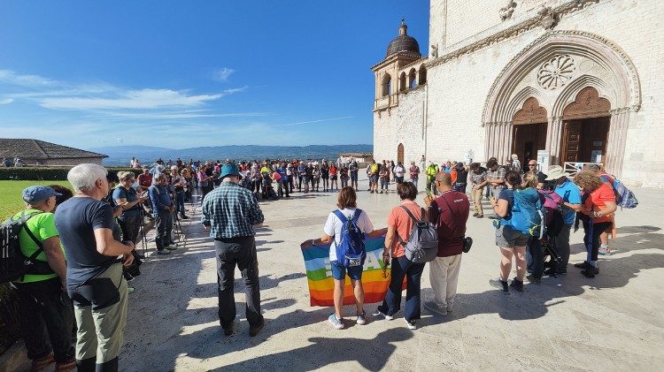 Una immagine di una marcia degli anni scorsi ad Assisi
