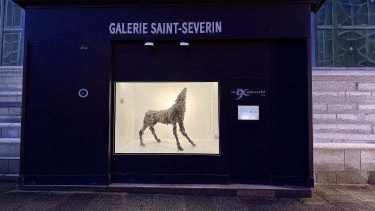 Il lupo dell'artista Lionel Sabat&eacute;