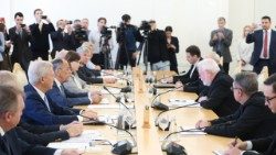 Delegações da Rússia e da Santa Sé se reúnem em Moscou.
