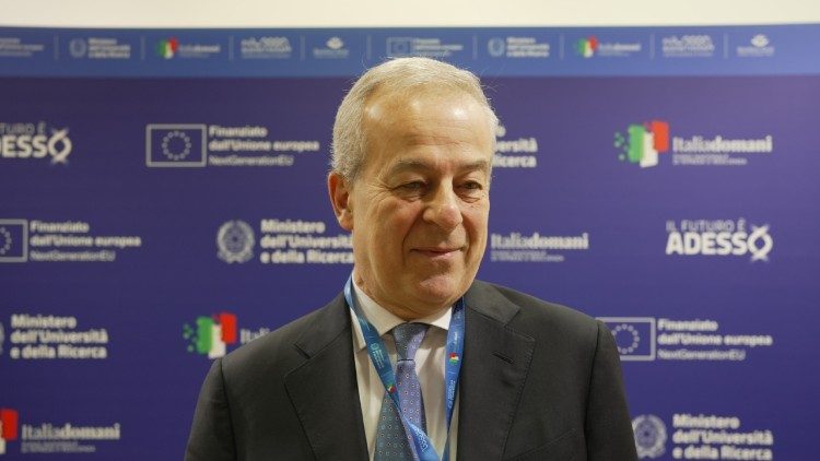 Il Professore Franco Locatelli dell'Ospedale Pediatrico Bambino Ges&ugrave;