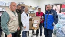 Envoi de stocks de médicaments et distributions de besoins de première nécessité aidant le village de Rmeich (01 avril 2026)