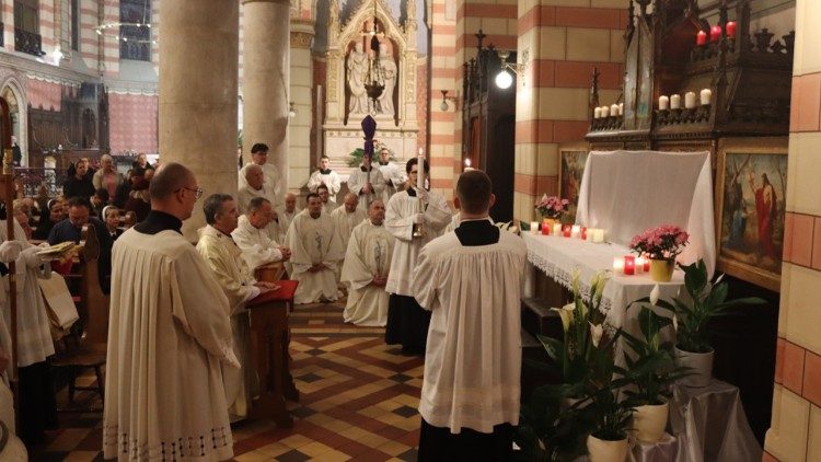 Misno slavlje večere Gospodnje u sarajevskoj katedrali Srca Isusova