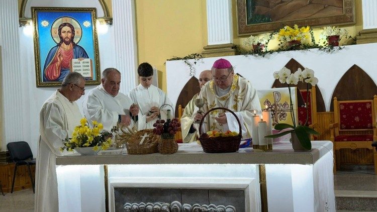 Литургия за Вечерята Господня в Малчика