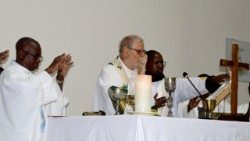 Missa Crismal na arquidiocese Beira (Moçambique)